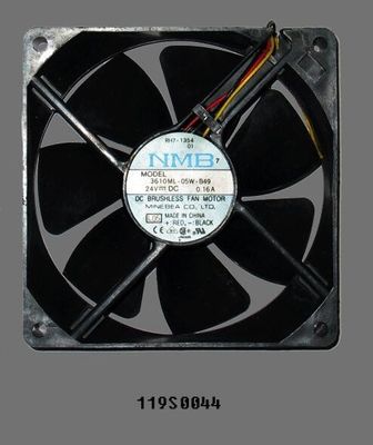 CHINA Elektrischer Kühlventilator 119S0044 119C1060562 119C1060563 119C1060564 119C1060565, Ersatzteile für Druckergehäuserahmen, Ersatzteile für Fuji Frontier 500 550 570 Digital Photo Minilab fournisseur