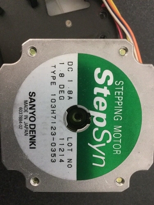 Fuji-Grenze 350/355/370/375 Schrittmotor 118C890030 118C890030D mit Gang-Spornen fournisseur