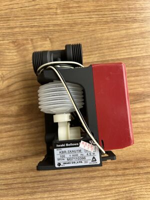 Minilab NORITSU FUJI BRÜLLEN REPLENISHER-PUMPE IWAKI KBR-3XAU1M fournisseur