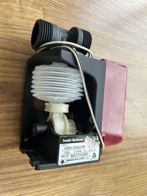 IWAKI BRÜLLEN REPLENISHER-PUMPEN-KBR 3XAU1M FÜR FUJI-GRENZE NORITSU Minilab fournisseur