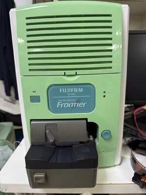 Fujifilm SP-500 Filmscanner Standalone mit MFC10AR Dia-Magazin Vollständiges Set, Professioneller 35mm Dia- & Filmstreifen-Digitalisierungs-Scanner fournisseur
