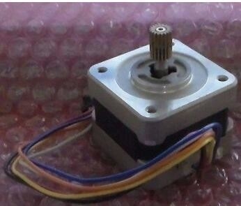 FUJI-GRENZE390 MINILAB 118C907137F SANYO DENKI SCHRITTMOTOR 103 546 5143 fournisseur